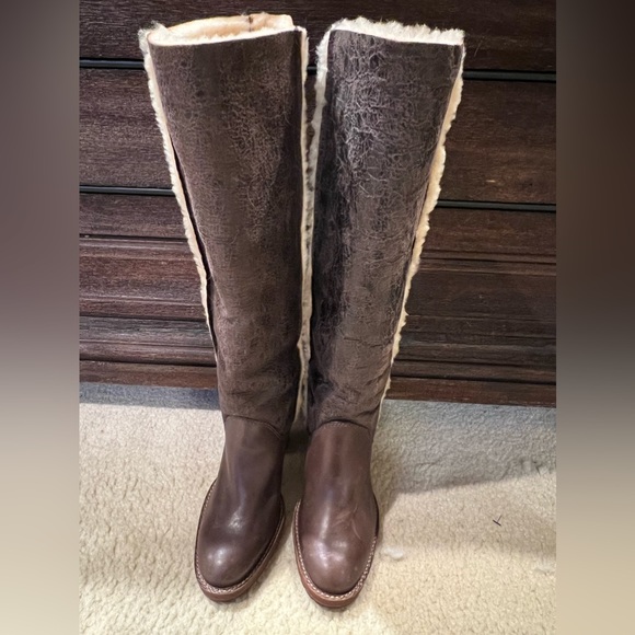 KORS Michael Kors Women’s Brown Leather Tall High Heel Sherpa Lined Boots size 6 - Picture 3 of 12